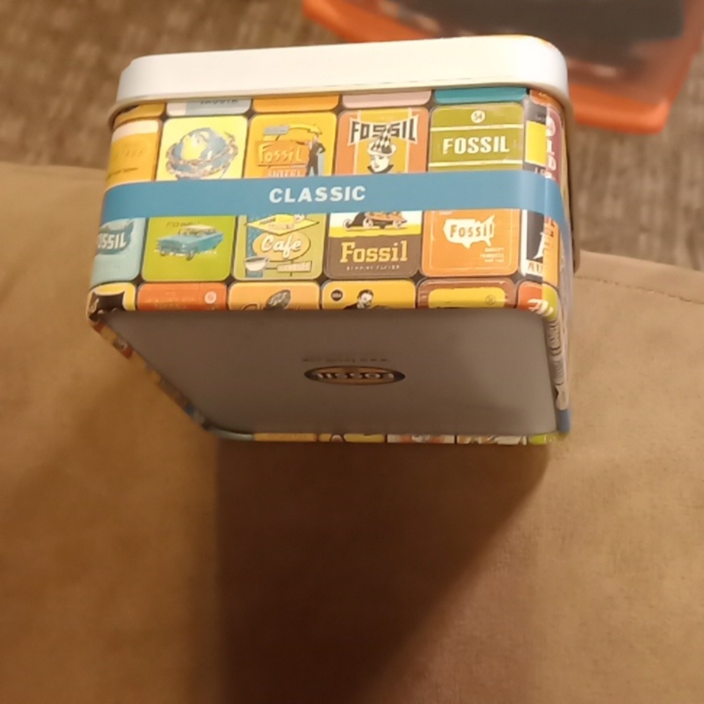 Tin - Picture 4 of 7